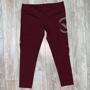 Virus cropped compression capris